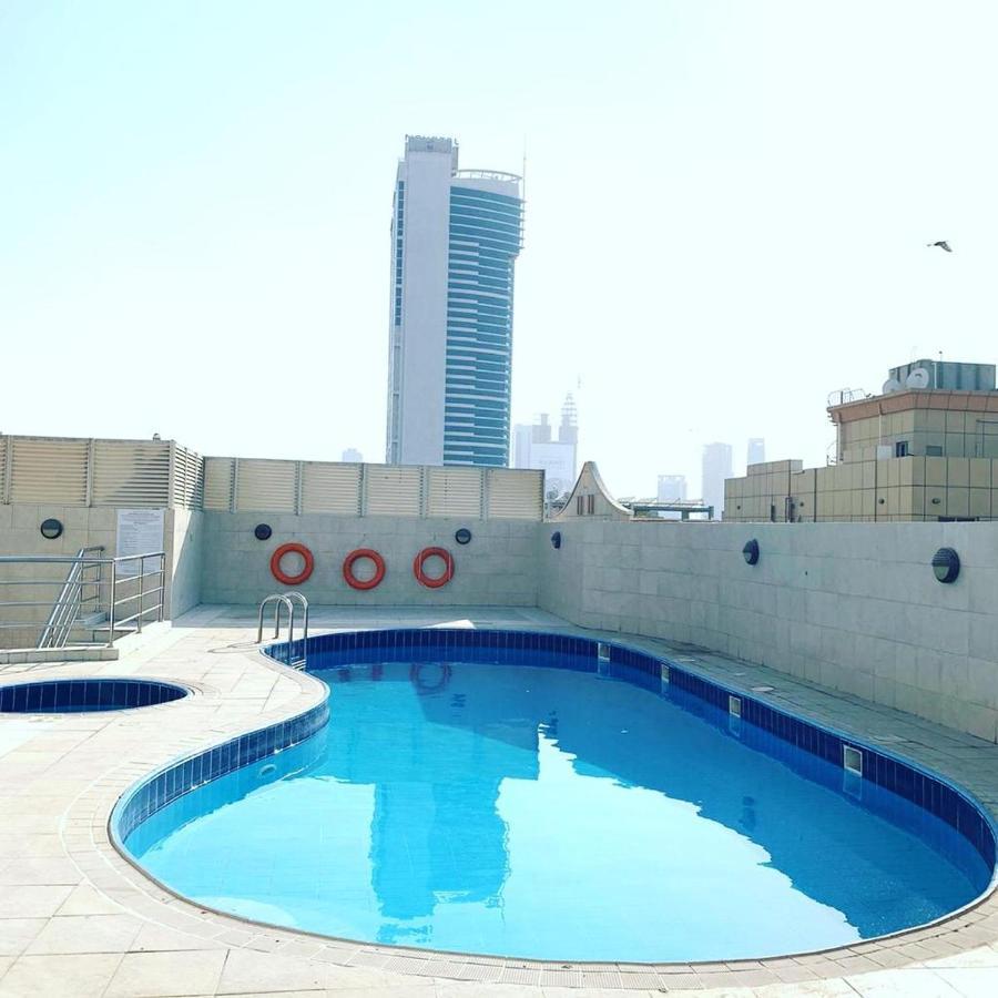 Ladies Only-Anaruby Backpackers - Metro Station Mashreq Dubai Ngoại thất bức ảnh