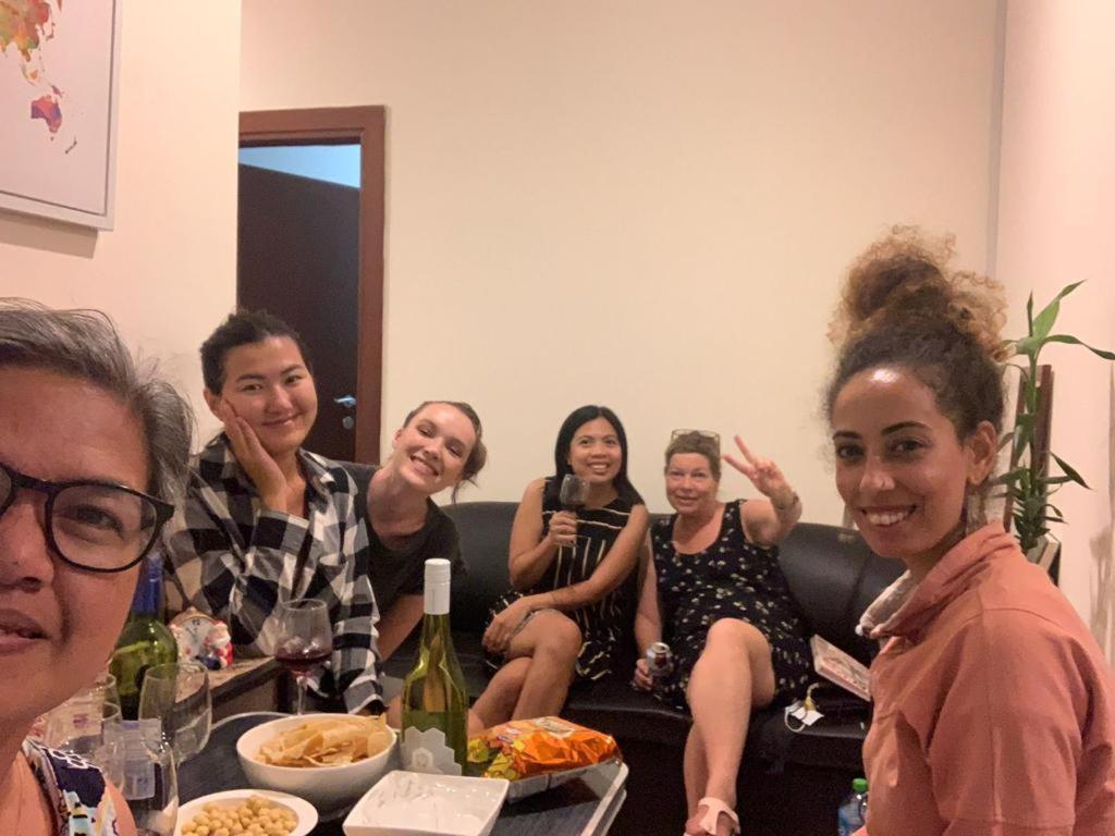 Ladies Only-Anaruby Backpackers - Metro Station Mashreq Dubai Ngoại thất bức ảnh